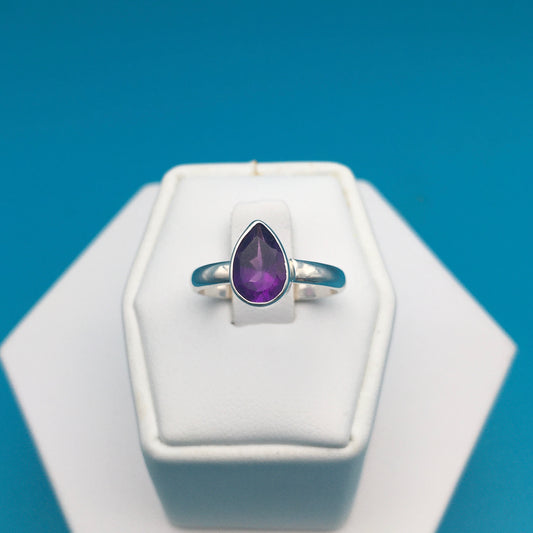 Amethyst Sterling Silver Ring size 7