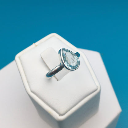 Blue Topaz Sterling Silver Ring size 9