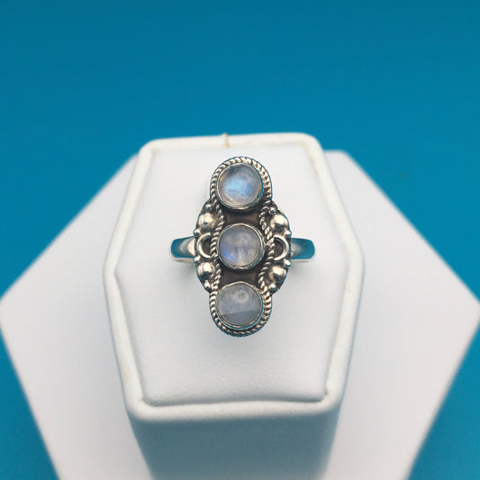 Moonstone Sterling Silver Ring size 7