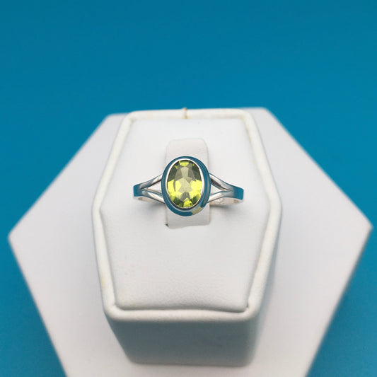Peridot Sterling Silver Ring size 8