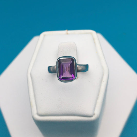 Amethyst Sterling Silver Ring size 5