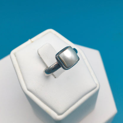 Fresh Water Pearl Sterling Silver Ring size 6