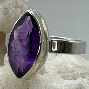 Amethyst Ring Sterling Silver Size 6