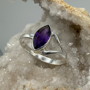 Amethyst Ring Sterling Silver Size 9