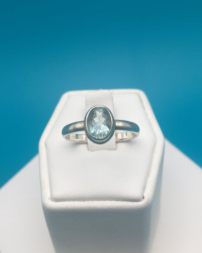 Blue Topaz Sterling Silver Ring size 9