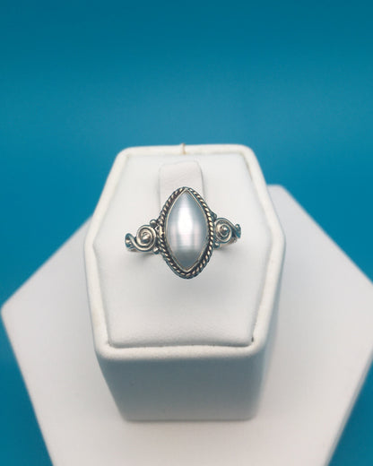 Fresh Water Pearl Sterling Silver Ring size 8