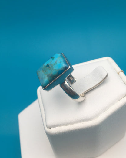 Arizona Turquoise Sterling Silver Ring size 7.5