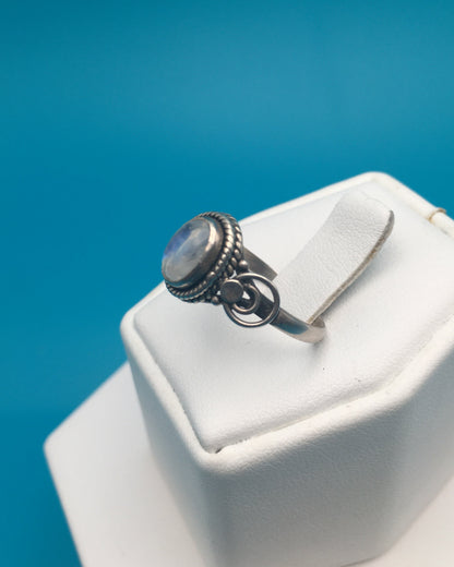 Moonstone Sterling Silver Ring size 7