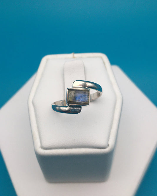 Labradorite Silver Ring size 7